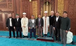 Geleceğin Hatipleri Yetişiyor: Gazi Anadolu İmam Hatip Öğrencisi Minberde!