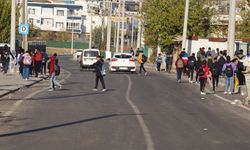 Köy yolunda tehlike