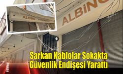 Sarkan Kablolar Sokakta Güvenlik Endişesi Yarattı