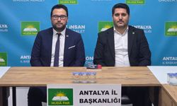 Saadet Partisi’nden HÜDA PAR Antalya İl Başkanlığına ziyaret