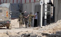 2025'te işgal zindanlarında 32 Filistinli esir şehit edildi