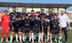 “B Grubu’nda Zirve Yarışı Kızıştı”