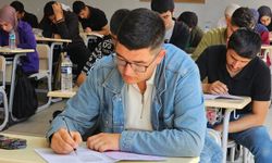 Başarılı öğrencilere burs desteği