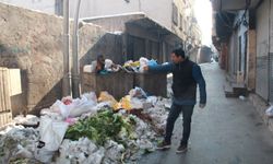 Batman'da çöp tepkisi: Mahalle sakinleri belediyeden temizlik bekliyor