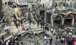 HAMAS: İşgal, ateşkesin ikinci aşamasını engellemek için Gazze'ye saldırılar düzenliyor