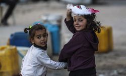 UNRWA: Gazze'de 600 bin çocuk eğitimden mahrum