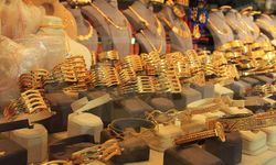 Altın fiyatları haftaya düşüşle başladı