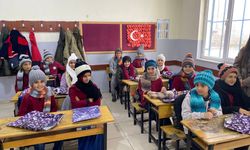 "Isıtan Eller" Duygulu Köyü'ndeki Çocuklara Umut Oldu