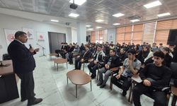Batman'da Lise Öğrencilerine Değerler Eğitimi Semineri Verildi