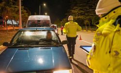 Trafik denetimlerinde çok sayıda sürücüye ceza kesildi