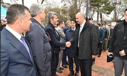 Atatürk Parkı’nda Geniş Katılımlı Bayramlaşma