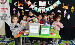Batman'da 4-6 Yaş Kur'an kursu öğrencileri Ramazan kolileri hazırladı
