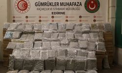 Gümrük muhafaza ekipleri, üç ayrı operasyonda 484 kilogram uyuşturucu ele geçirdi
