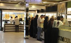 Kuyumcular: Altındaki dalgalanmalar devam edecek, şu an altın almak için iyi bir fırsat