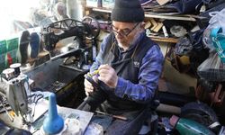 Bir ömür aynı tezgahta: Mehmet Usta 54 yıldır ayakkabı tamir ediyor