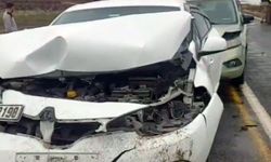 Cenaze konvoyunda zincirleme trafik kazası: 4 yaralı