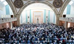 Cuma hutbesi: Birbirimize kenetlenelim, sorumluluklarımızı idrak edelim