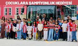 Geleceğin Petrolsporluları Tribünde! Çocuklara Şampiyonluk Hediyesi