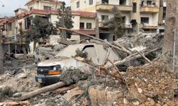 Hizbullah'tan misilleme yağmuru: Onlarca hedef vuruldu