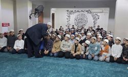 İbrahim Noğman Kozluk Tepecik Hafızlık Kur’an Kursu’nda Öğrencilerle Buluştu