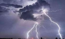 Okul bahçesinde yıldırım düştü: 2 çocuk hayatını kaybetti, 1 çocuk yaralandı