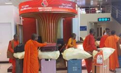 Sri Lanka'da Budist keşişlerin valizlerinden 110 kilogram esrar ele geçirildi