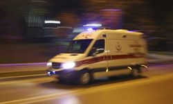 Adana'da iki otomobil çarpıştı: 2 ölü, 3 yaralı