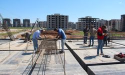 Gerçek İşçiler 1 Mayıs'ta çalışıyor İşçi olmayanlar tatilde