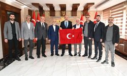 Siirtliler Derneği’nden Vali Canalp’e Ziyaret