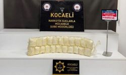 Vücutlarına sarılı 7 kilogram uyuşturucuyla yakalanan 2 kişi tutuklandı