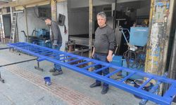 Yağmurlar demircileri de vurdu: taht siparişleri gecikti