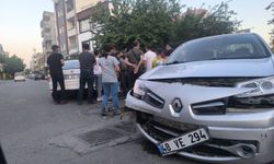 Batman'da maddi hasarlı trafik kazası
