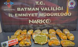Batman’da Narkotik Operasyonu: Kozluk Girişinde 11 Buçuk Kilo Esrar Ele Geçirildi!