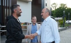 Vali Ekrem Canalp, Bolu Kampındaki Batman Petrolspor'u Ziyaret Etti