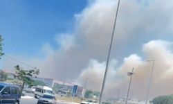 İstanbul Silivri'de yerleşim yerlerine yakın alanda çıkan yangına müdahale sürüyor