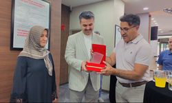 Medıcal Poınt'te Regeneron Isef 2026 Öğrencilerine Plaket Takdim Edildi