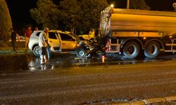 Araç sulama tankerine çarptı: 2'si ağır 7 yaralı
