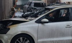 Batman'da Gizemli Araç Yangını: Alevler 3 Otomobili Küle Çevirdi