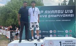 Batmanlı Efe İlter, Atletizmde Türkiye İkincisi Oldu!