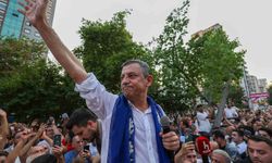 Özgür Özel ve 90 milletvekili CHP'den ayrıldı