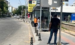 Vatandaşlar Duraklarda Pişiyor