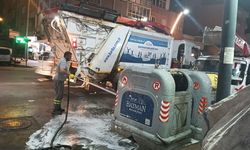 Vinçli Çöp Konteynerleri Hijyenik Hale Getiriliyor