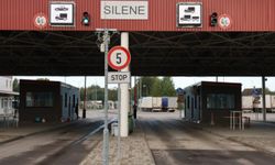 Letonya ile Belarus sınırı 'teknik nedenlerle' kapatıldı