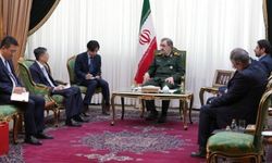 Tahran, ABD İran'ın şartlarını kabul eden kadar Hürmüz'ü açmamakta kararlı