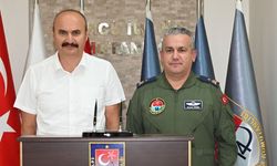 Vali Ekrem Canalp’tan 14’üncü İUS Üs Komutanı Tuğgeneral Erişir’e Ziyaret