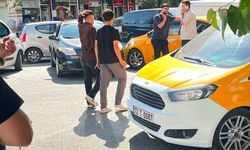 BATMAN'DA AHMET ARİF BULVARI'NDA MADDİ HASARLI KAZA