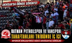 Akhisar’da Örnek Görüntü! Batman Petrolspor ve Vanspor Taraftarları Tribünde İç İçe