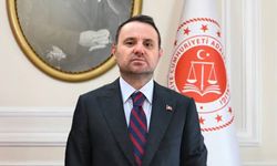 Bakan Gürlek: Kişisel verilerin yasa dışı kullanıldığı soruşturmada 31 avukat hakkında gözaltı kararı