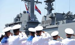 Kuzey Kore'den ABD'ye nükleer mesaj: Yeni destroyer göreve başladı
