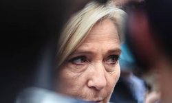Ji bo nixumandinê qedexekirin, ji bo kippeyan azadî: Li ser neteweperesta Fransî Le Pen şîroveyên "durû"
